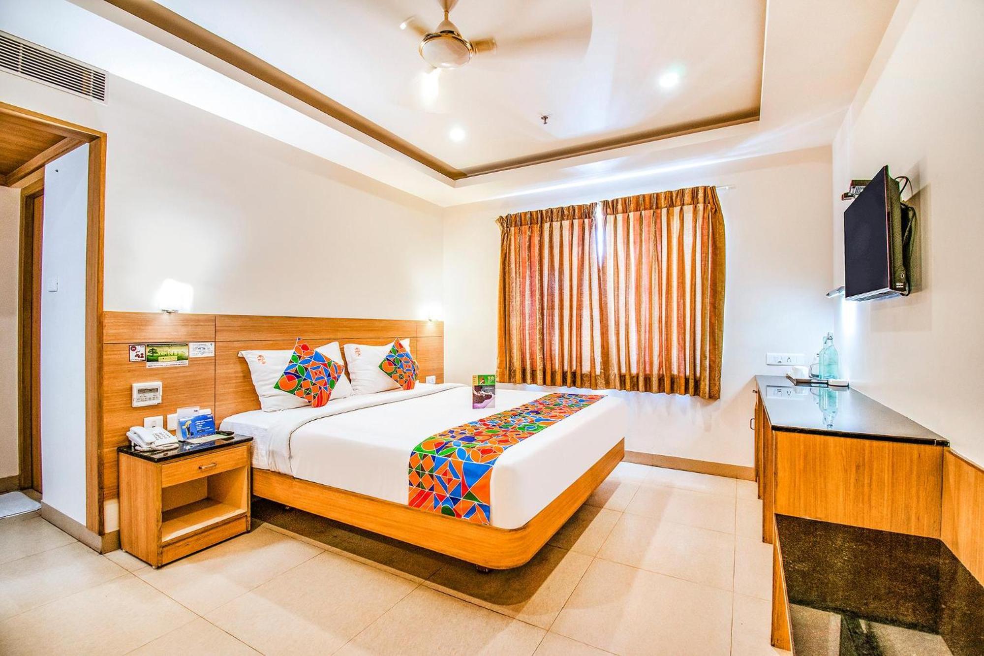 Fabhotel Prime Royal Castle - Nr Coimbatore North Railway Station ภายนอก รูปภาพ